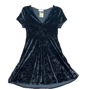 Millibon  Black Crushed Velvet Flared Mini Skater Holiday Dress V-neck Large